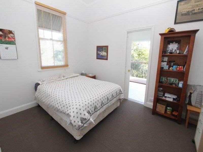 220 Boscombe Road, Brookfield QLD 4069