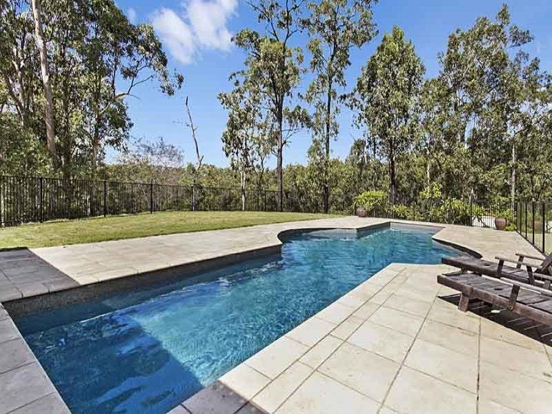 365 Boscombe Road, Brookfield QLD 4069