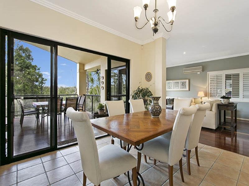 365 Boscombe Road, Brookfield QLD 4069