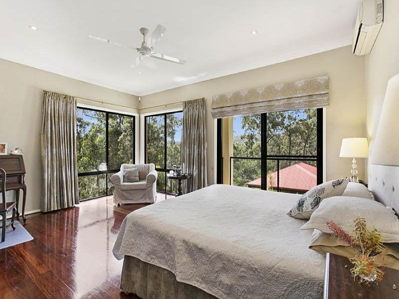 365 Boscombe Road, Brookfield QLD 4069