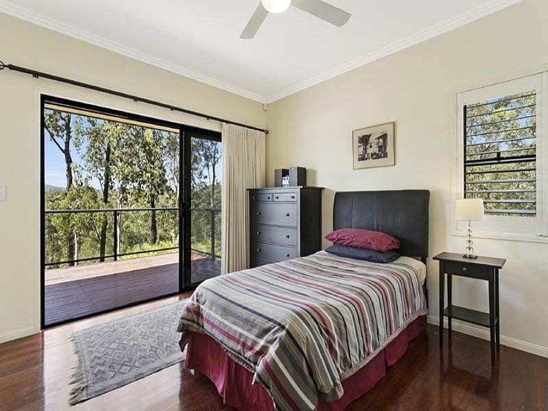 365 Boscombe Road, Brookfield QLD 4069