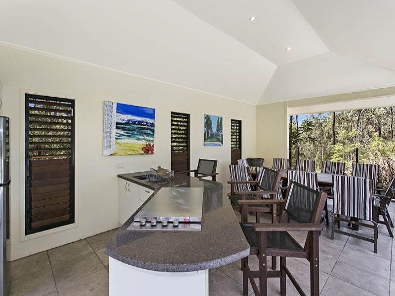 365 Boscombe Road, Brookfield QLD 4069