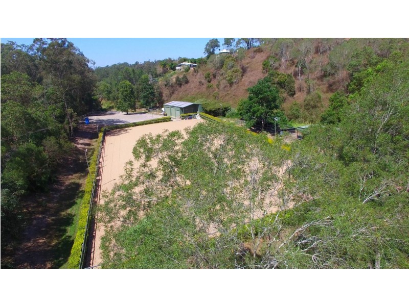 Brookfield QLD 4069