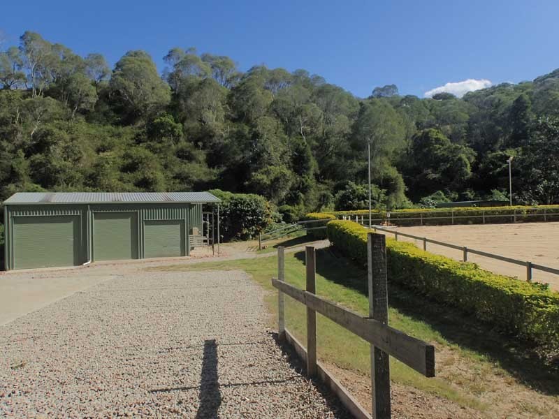 Brookfield QLD 4069