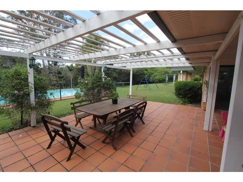 Pinjarra Hills QLD 4069