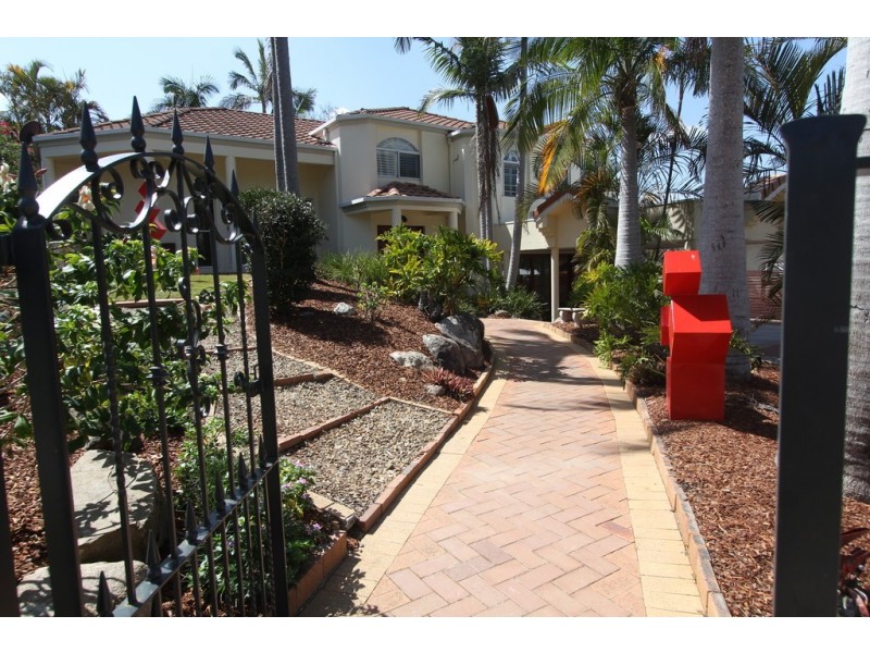 60 Drysdale Cresent, Brookfield QLD 4069