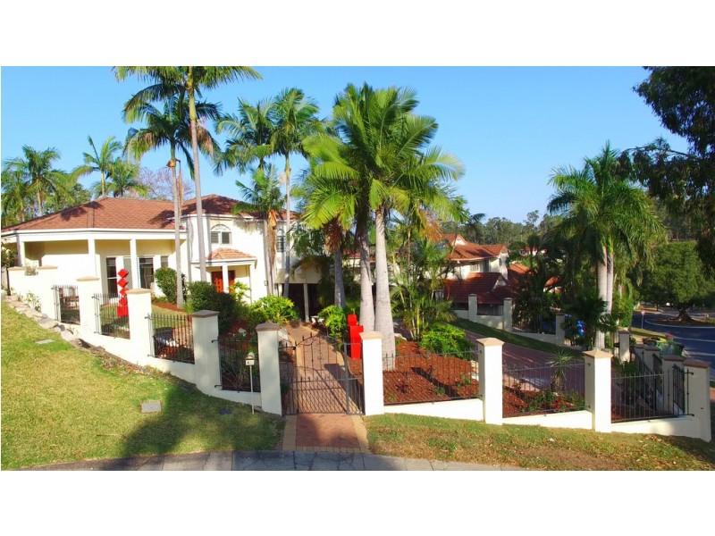 60 Drysdale Cresent, Brookfield QLD 4069