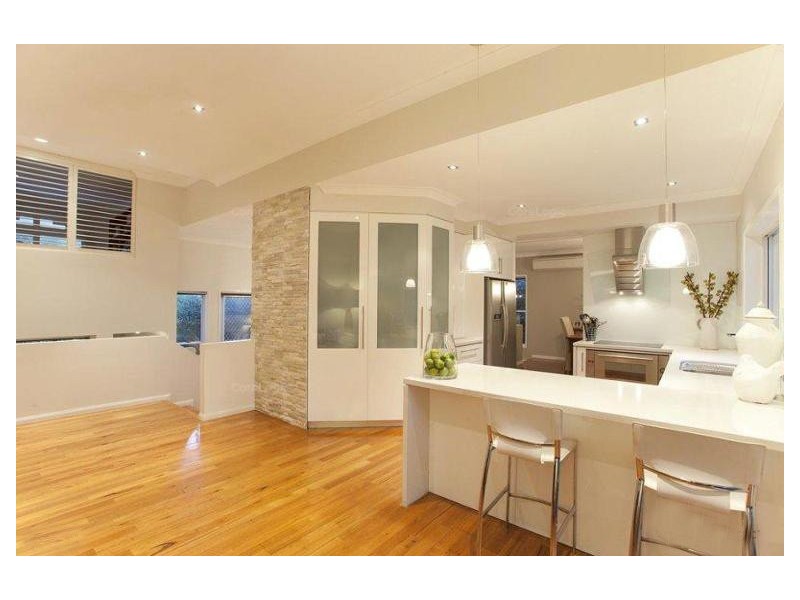 60 Drysdale Cresent, Brookfield QLD 4069