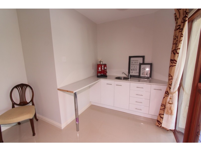 60 Drysdale Cresent, Brookfield QLD 4069