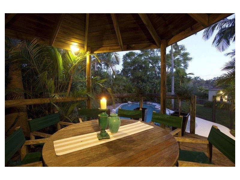 60 Drysdale Cresent, Brookfield QLD 4069