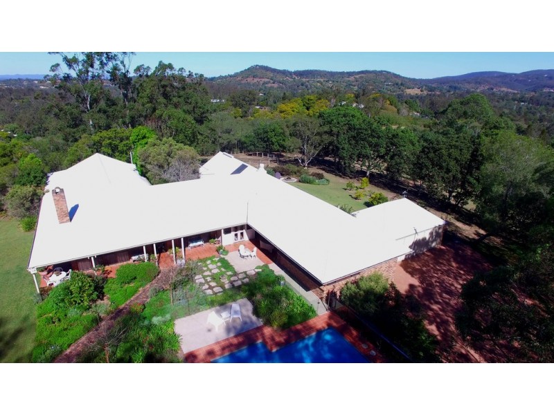 170 Boscombe Road, Brookfield QLD 4069