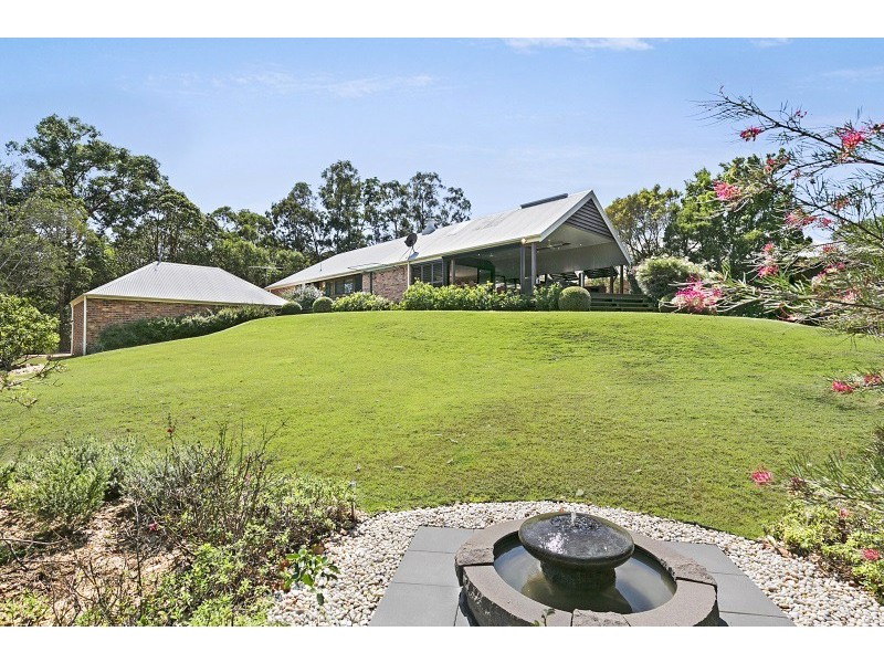 170 Boscombe Road, Brookfield QLD 4069
