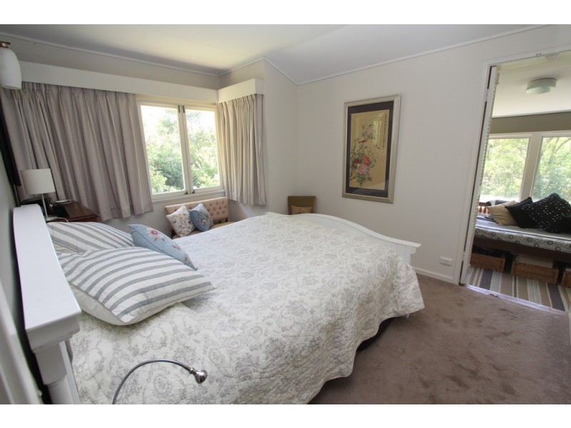 45 Deerhurst Road, Brookfield QLD 4069