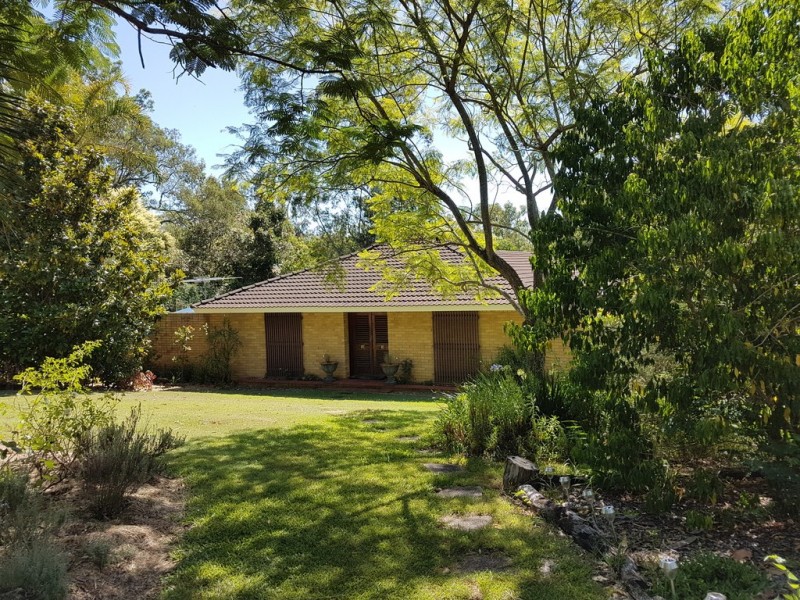 45 Deerhurst Road, Brookfield QLD 4069