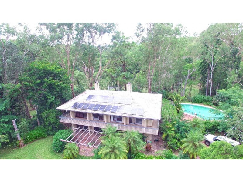 21 Boscombe Road, Brookfield QLD 4069