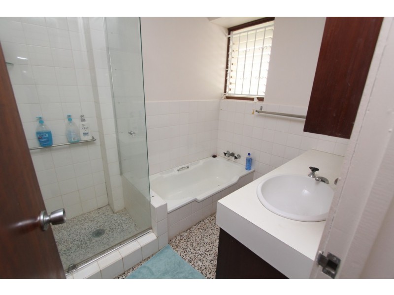 21 Boscombe Road, Brookfield QLD 4069