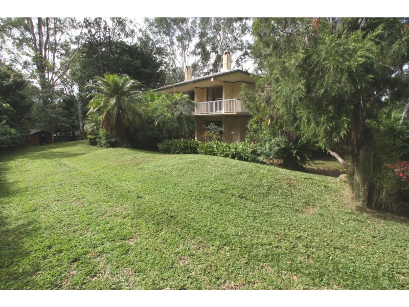 21 Boscombe Road, Brookfield QLD 4069