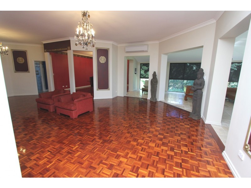 277 Gold Creek Road, Brookfield QLD 4069