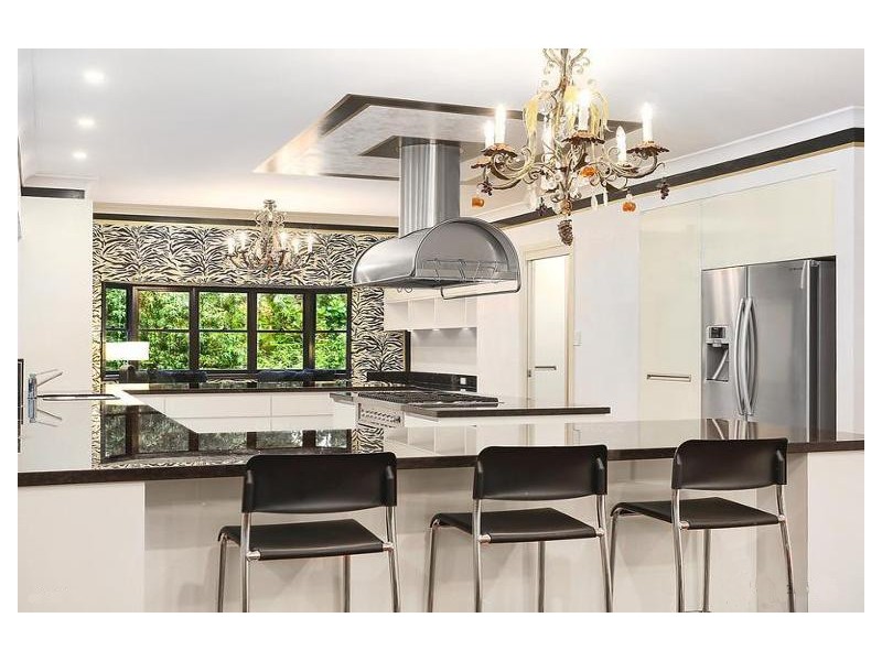 277 Gold Creek Road, Brookfield QLD 4069