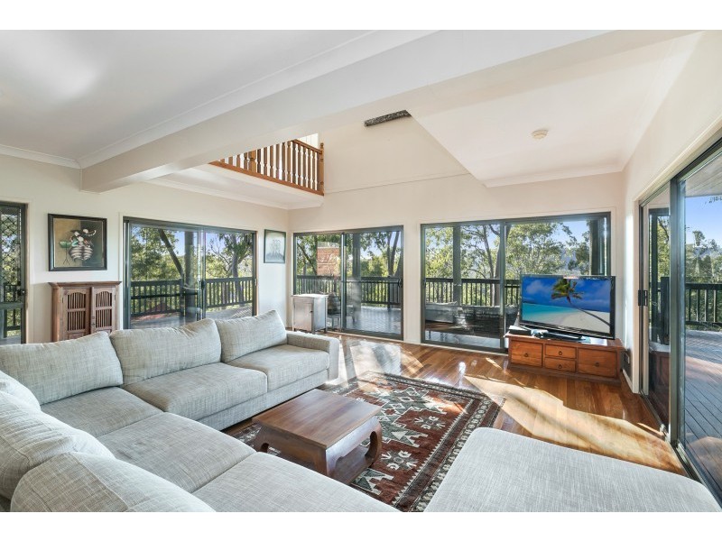 351 Boscombe Road, Brookfield QLD 4069