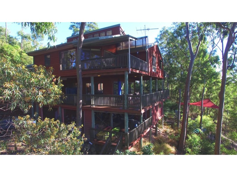 351 Boscombe Road, Brookfield QLD 4069