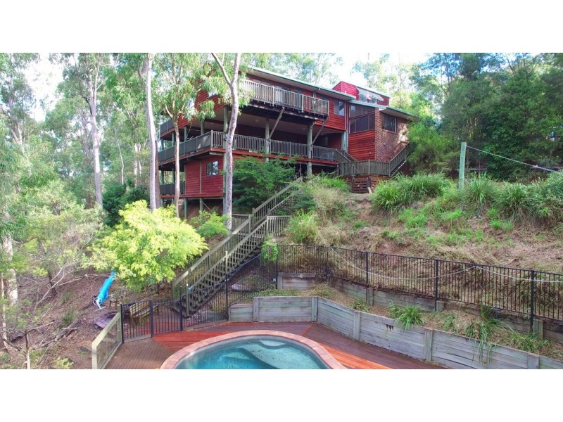 351 Boscombe Road, Brookfield QLD 4069