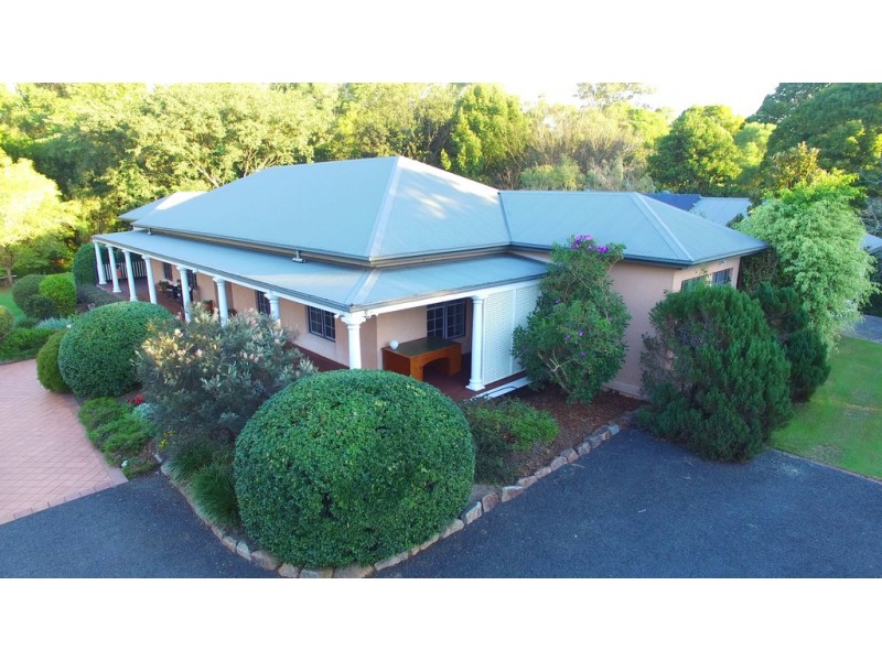 130 Gold Creek Road, Brookfield QLD 4069