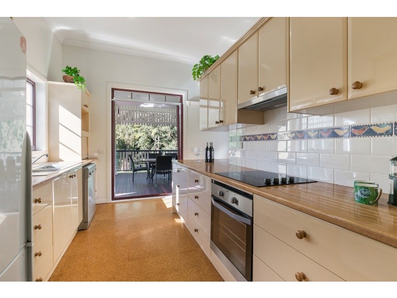 130 Gold Creek Road, Brookfield QLD 4069