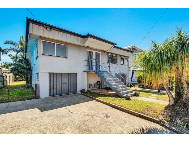 74 Kent Road, Wooloowin QLD 4030