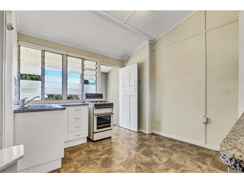 74 Kent Road, Wooloowin QLD 4030