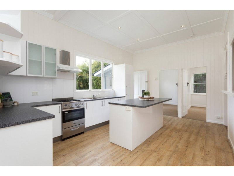 10 HALL STREET, Paddington QLD 4064