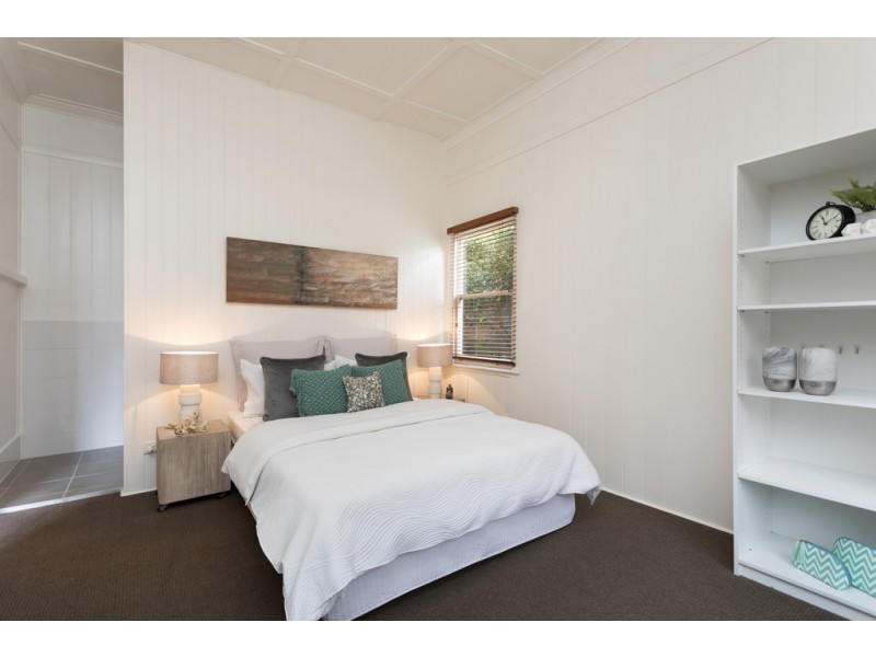 10 HALL STREET, Paddington QLD 4064