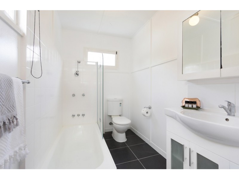 10 HALL STREET, Paddington QLD 4064