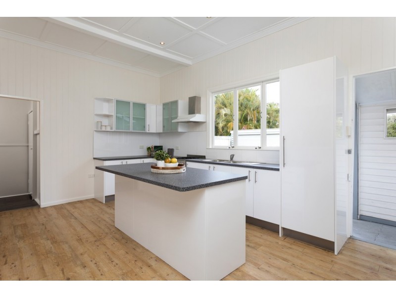 10 HALL STREET, Paddington QLD 4064