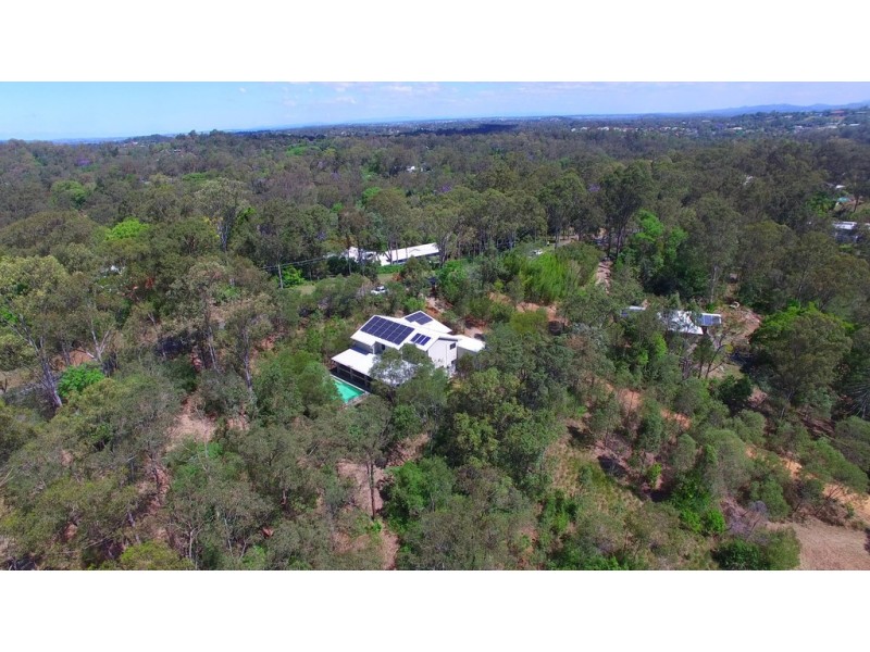 108 Boscombe Road, Brookfield QLD 4069