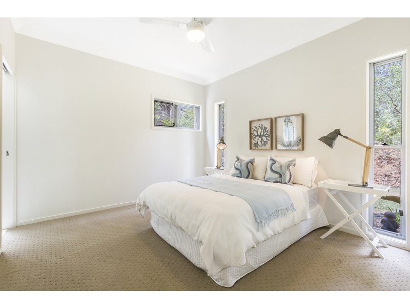 108 Boscombe Road, Brookfield QLD 4069