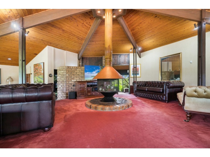 75 Huntingdale Street, Pullenvale QLD 4069