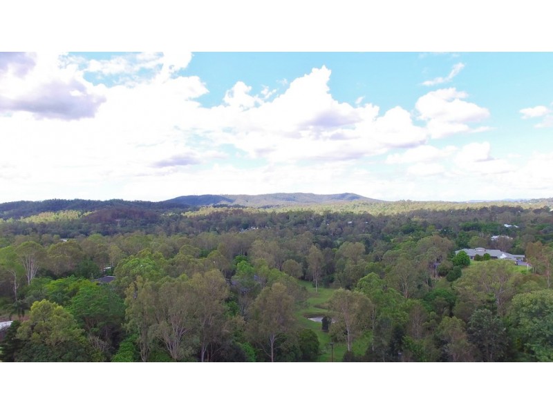 54 Corniche Place, Brookfield QLD 4069