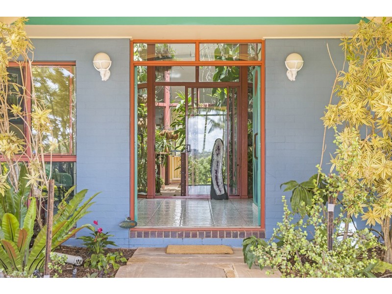 54 Corniche Place, Brookfield QLD 4069