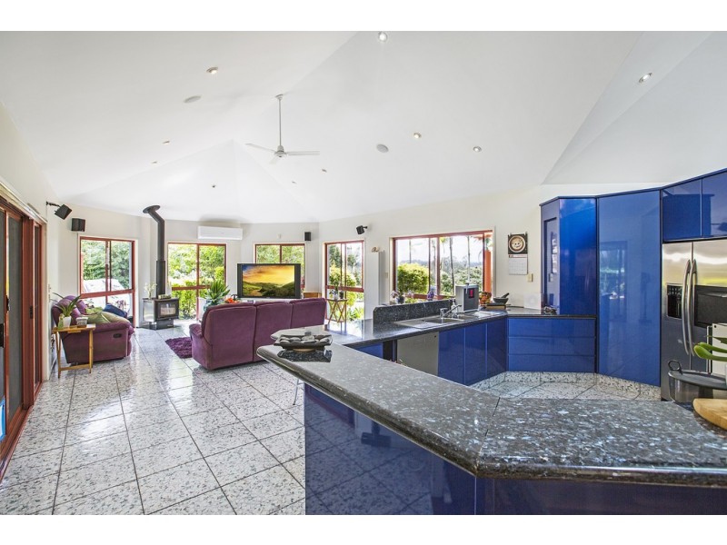 54 Corniche Place, Brookfield QLD 4069