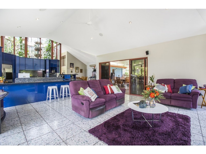 54 Corniche Place, Brookfield QLD 4069