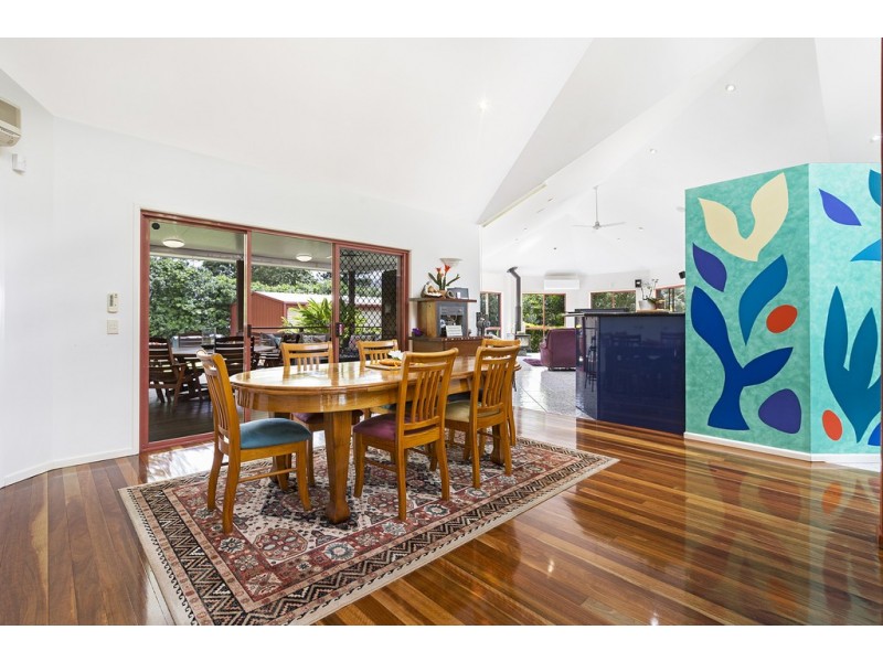 54 Corniche Place, Brookfield QLD 4069