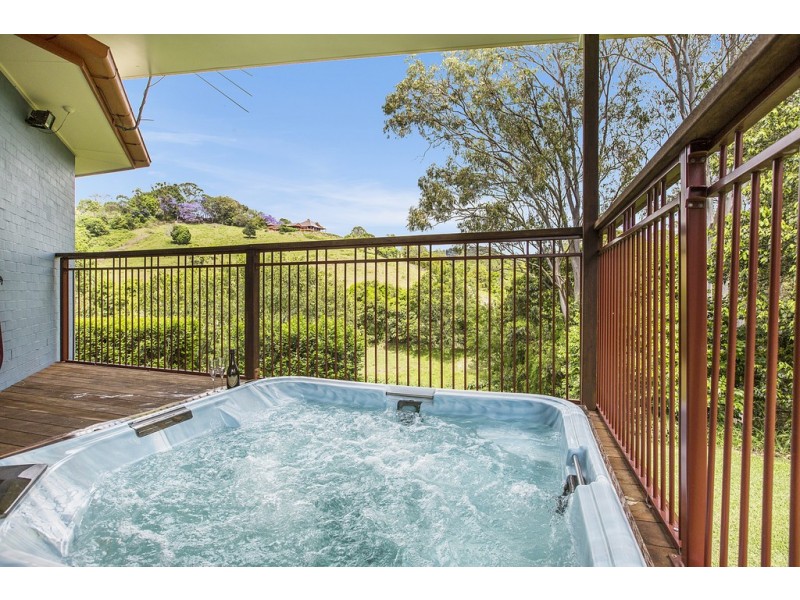 54 Corniche Place, Brookfield QLD 4069