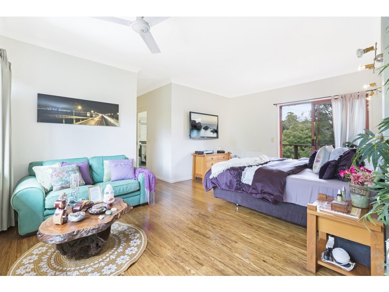 54 Corniche Place, Brookfield QLD 4069