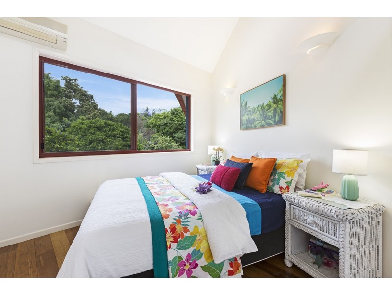 54 Corniche Place, Brookfield QLD 4069