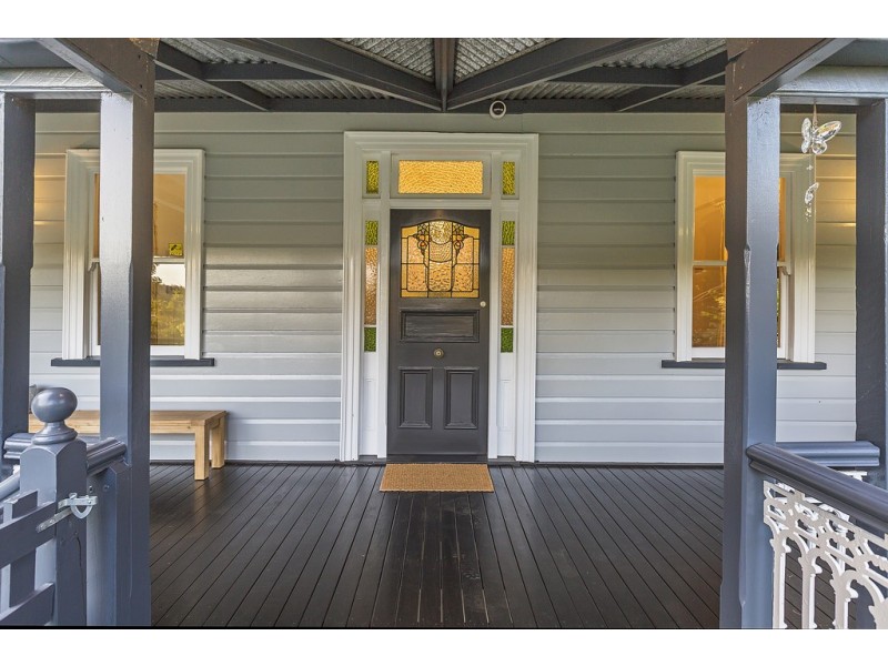 64 Kittani Street, Upper Brookfield QLD 4069