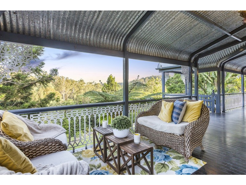 64 Kittani Street, Upper Brookfield QLD 4069