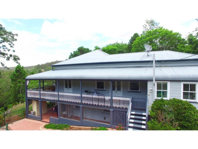 64 Kittani Street, Upper Brookfield QLD 4069