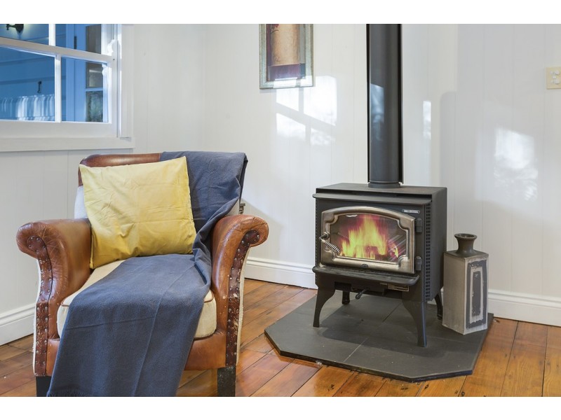 64 Kittani Street, Upper Brookfield QLD 4069