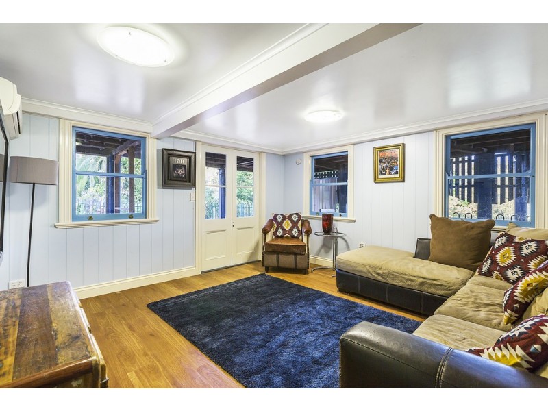 64 Kittani Street, Upper Brookfield QLD 4069